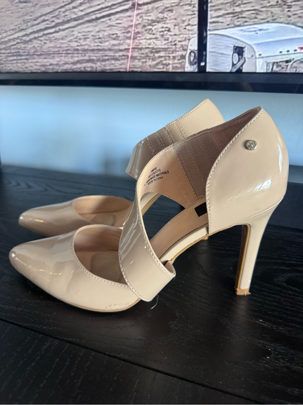 Jones New York Nude Pointed-Toe Heels with Crossover Strap